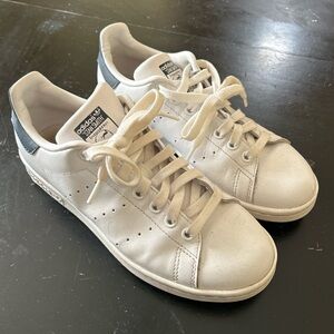 Adidas White and Black Sneakers